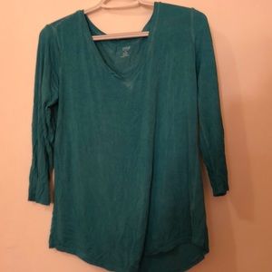 Mid length shirt very comfy light weight fabric